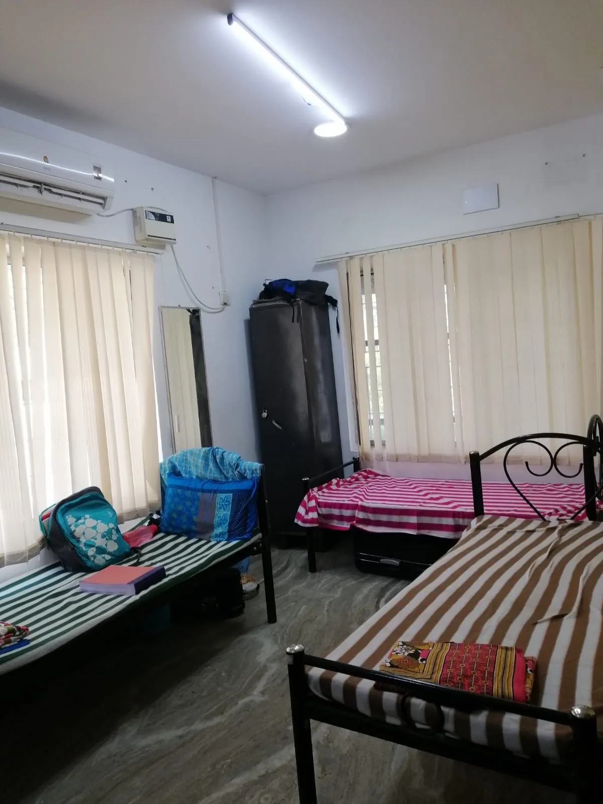 Sri Maha Ladies Hostel